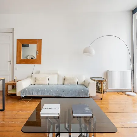 B&B L'Escapade Bordelaise Bed & Breakfast 3*